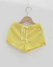 Short Look Jaune-Short-Tale Me